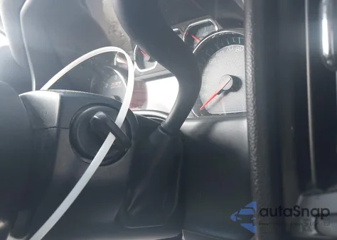 2018 Chevrolet Silverado 1500 2Lt из США, поврежденный, VIN 3GCUKREC6JG366190